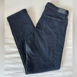 Levi’s 724 High Rise Straight Black Jeans Size 33 W 30 L